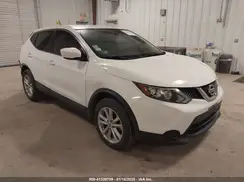JN1BJ1CP6HW010757 2017 NISSAN ROGUE