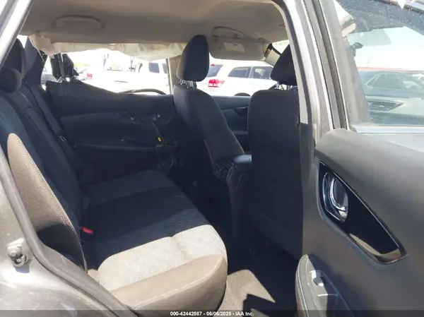 JN1BJ1CP6HW011603 2017 NISSAN ROGUE - Image 8