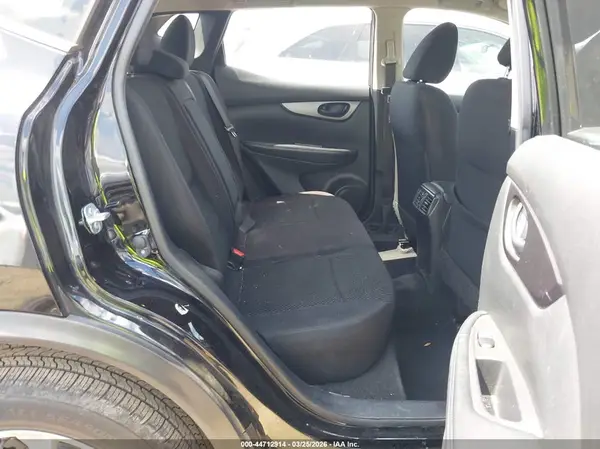 JN1BJ1CP6HW013304 2017 NISSAN ROGUE - Image 8
