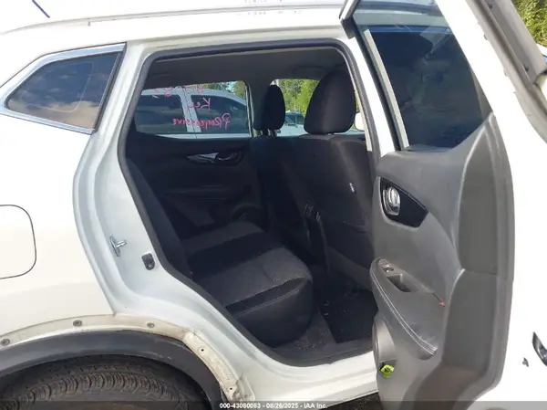 JN1BJ1CP6HW013660 2017 NISSAN ROGUE - Image 8