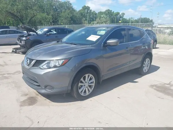 JN1BJ1CP6HW015859 2017 NISSAN ROGUE - Image 2