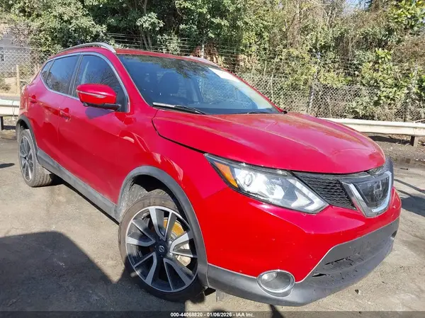 JN1BJ1CP6HW015991 2017 NISSAN ROGUE - Image 1