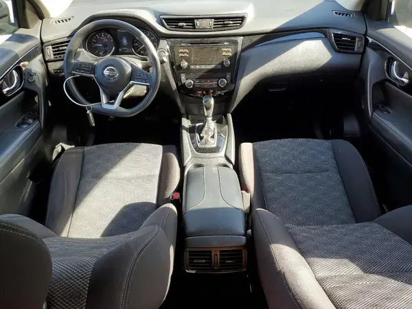 JN1BJ1CP6HW016459 2017 NISSAN ROGUE - Image 8