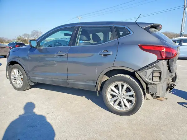 JN1BJ1CP6HW019183 2017 NISSAN ROGUE - Image 2