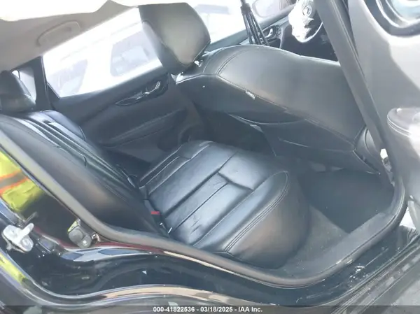 JN1BJ1CP6HW021130 2017 NISSAN ROGUE - Image 8
