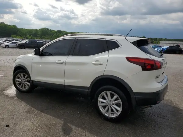 JN1BJ1CP6HW025596 2017 NISSAN ROGUE - Image 2