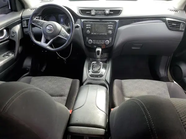 JN1BJ1CP6HW025596 2017 NISSAN ROGUE - Image 8