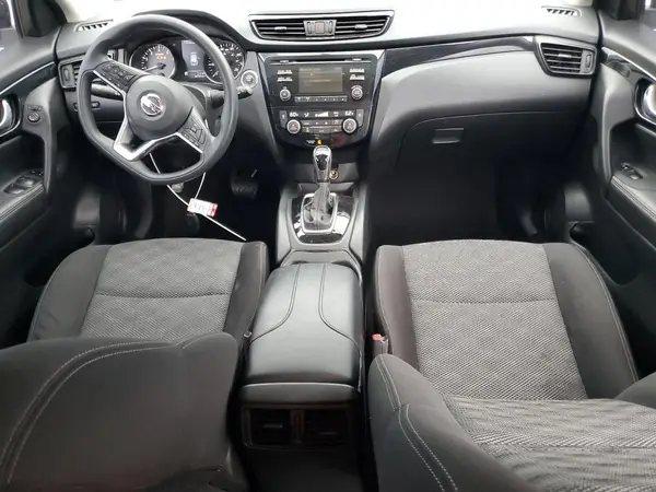 JN1BJ1CP6HW025615 2017 NISSAN ROGUE - Image 8
