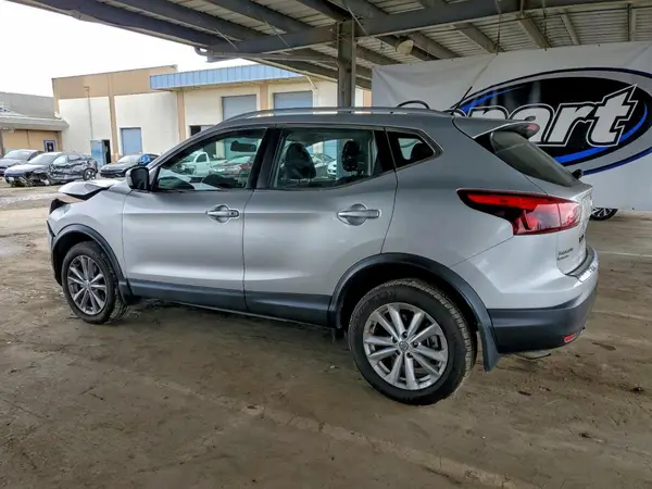 JN1BJ1CP6HW026280 2017 NISSAN ROGUE - Image 2