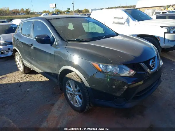 JN1BJ1CP6HW031057 2017 NISSAN ROGUE - Image 1