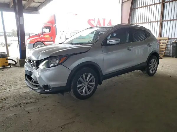 JN1BJ1CP6HW031866 2017 NISSAN ROGUE - Image 1