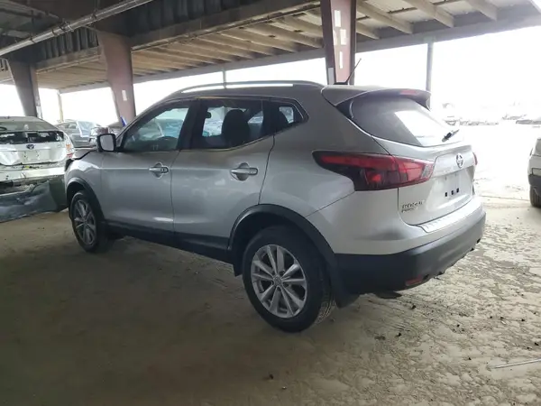 JN1BJ1CP6HW031866 2017 NISSAN ROGUE - Image 2