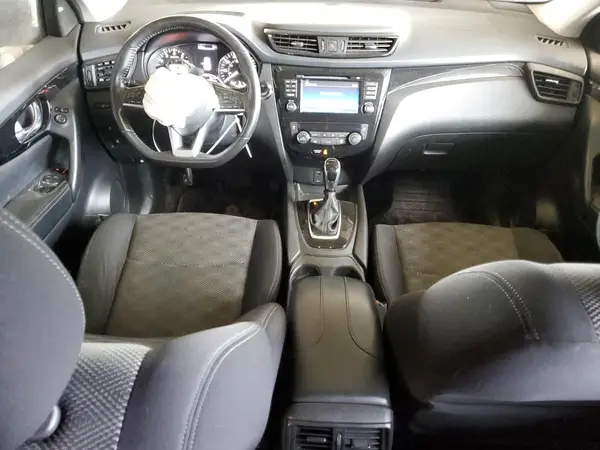 JN1BJ1CP6HW031866 2017 NISSAN ROGUE - Image 8