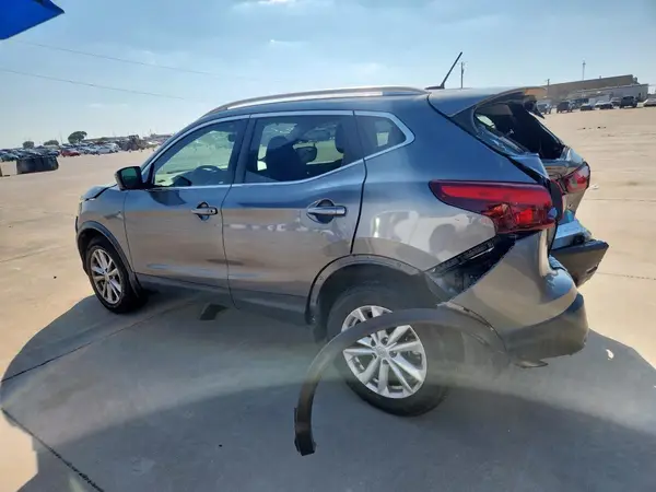 JN1BJ1CP6HW032998 2017 NISSAN ROGUE - Image 2