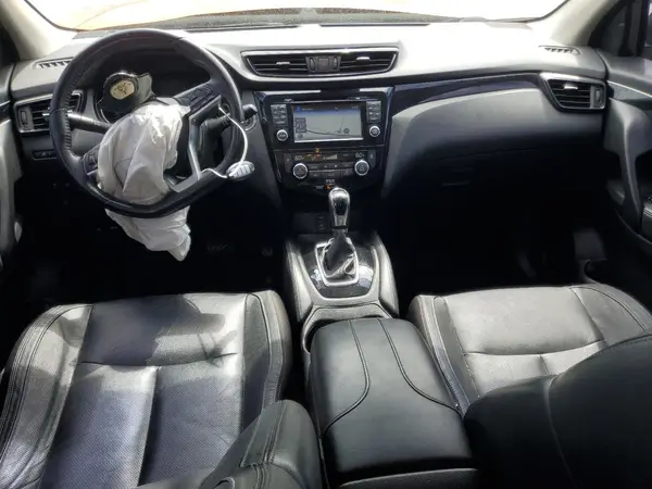 JN1BJ1CP6HW033102 2017 NISSAN ROGUE - Image 8
