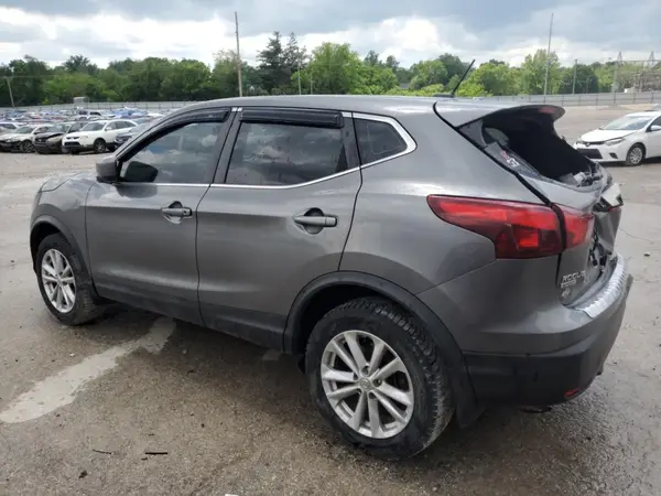 JN1BJ1CP6HW035383 2017 NISSAN ROGUE - Image 2