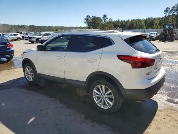 JN1BJ1CP6HW036307 2017 NISSAN ROGUE - Image 2