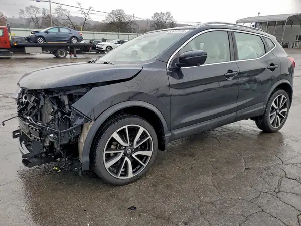 JN1BJ1CP6HW036503 2017 NISSAN ROGUE - Image 1