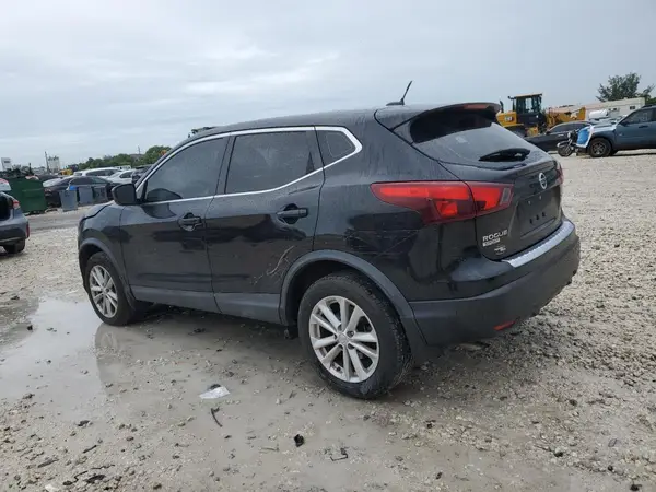 JN1BJ1CP6JW100528 2018 NISSAN ROGUE - Image 2