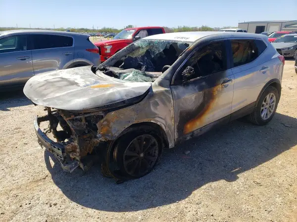 JN1BJ1CP6JW102134 2018 NISSAN ROGUE - Image 1