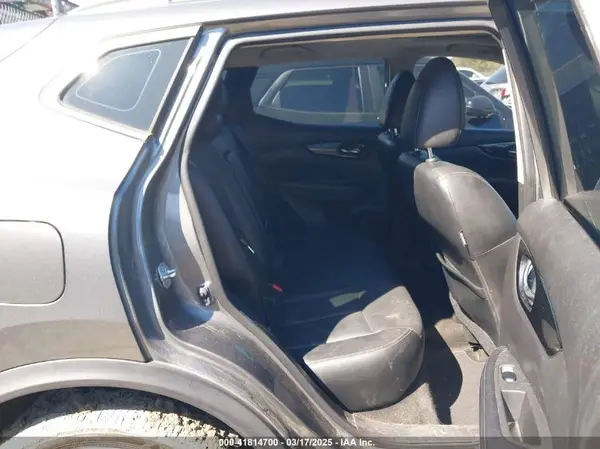 JN1BJ1CP6JW103008 2018 NISSAN ROGUE - Image 8