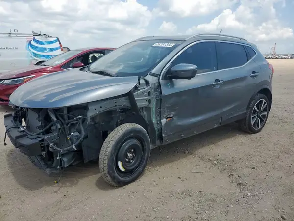JN1BJ1CP6JW104711 2018 NISSAN ROGUE - Image 1