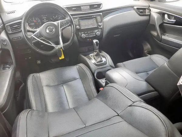 JN1BJ1CP6JW104711 2018 NISSAN ROGUE - Image 8