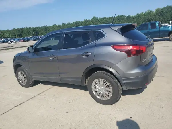 JN1BJ1CP6JW154878 2018 NISSAN ROGUE - Image 2