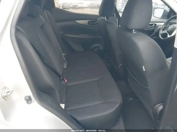 JN1BJ1CP6JW154895 2018 NISSAN ROGUE - Image 8
