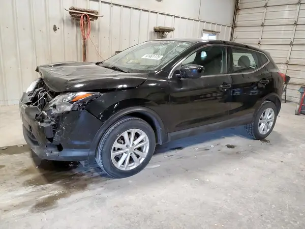 JN1BJ1CP6JW157926 2018 NISSAN ROGUE - Image 1