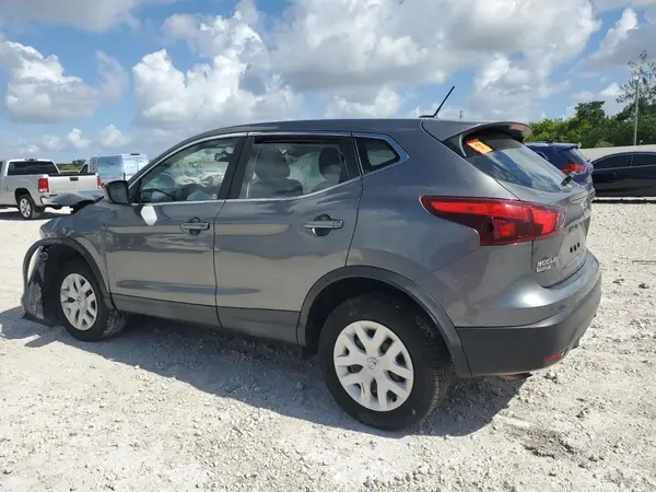JN1BJ1CP6JW159661 2018 NISSAN ROGUE - Image 2