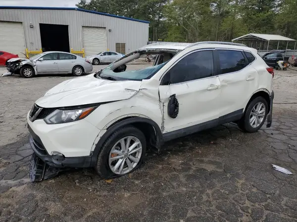 JN1BJ1CP6JW160650 2018 NISSAN ROGUE - Image 1