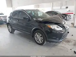 JN1BJ1CP6JW163709 2018 NISSAN ROGUE