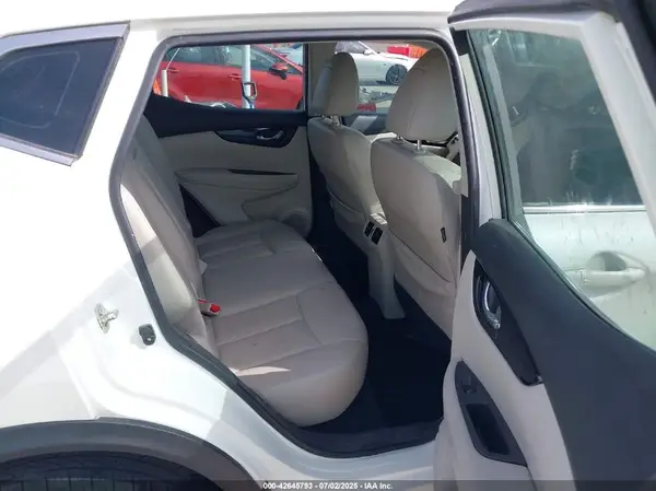 JN1BJ1CP6JW165430 2018 NISSAN ROGUE - Image 8