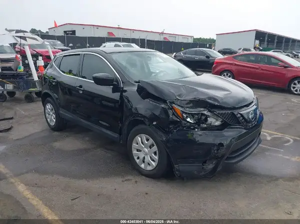 JN1BJ1CP6JW182499 2018 NISSAN ROGUE - Image 1
