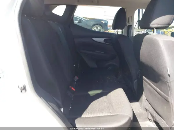 JN1BJ1CP6JW182888 2018 NISSAN ROGUE - Image 8