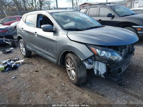 JN1BJ1CP6JW187427 2018 NISSAN ROGUE - Image 1
