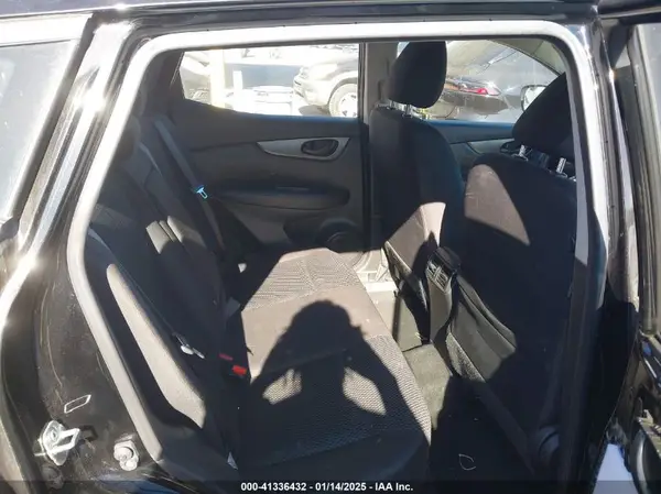 JN1BJ1CP6JW192210 2018 NISSAN ROGUE - Image 8