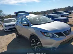 JN1BJ1CP6JW195379 2018 NISSAN ROGUE