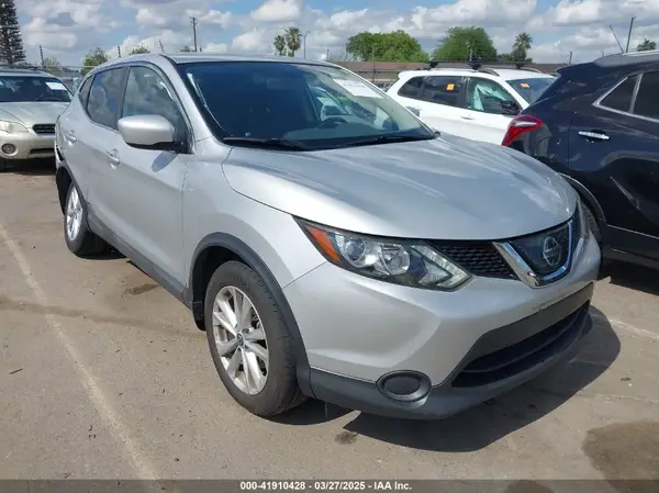 JN1BJ1CP6KW218760 2019 NISSAN ROGUE - Image 1