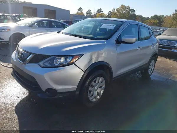 JN1BJ1CP6KW221237 2019 NISSAN ROGUE - Image 2