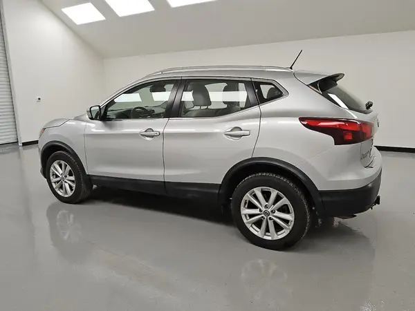 JN1BJ1CP6KW241195 2019 NISSAN ROGUE - Image 2