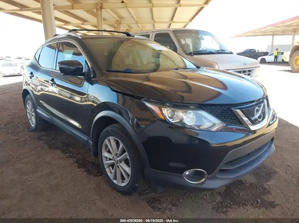 JN1BJ1CP6KW527452 2019 NISSAN ROGUE - Image 1