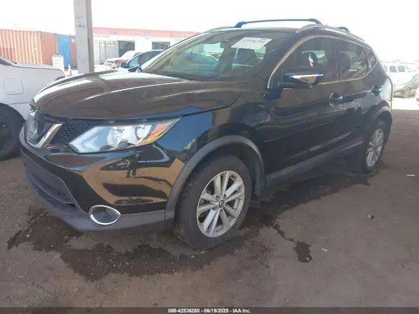 JN1BJ1CP6KW527452 2019 NISSAN ROGUE - Image 2