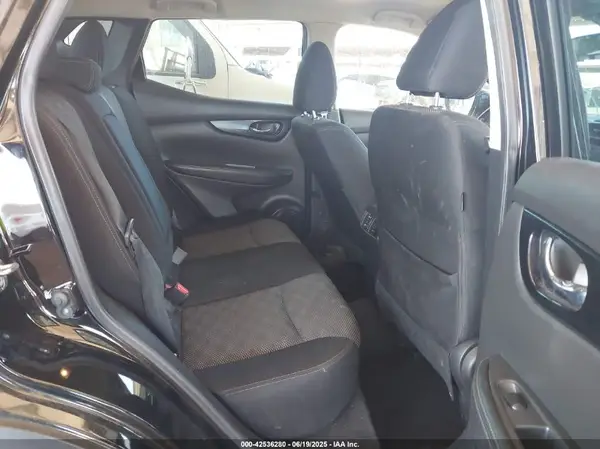 JN1BJ1CP6KW527452 2019 NISSAN ROGUE - Image 8