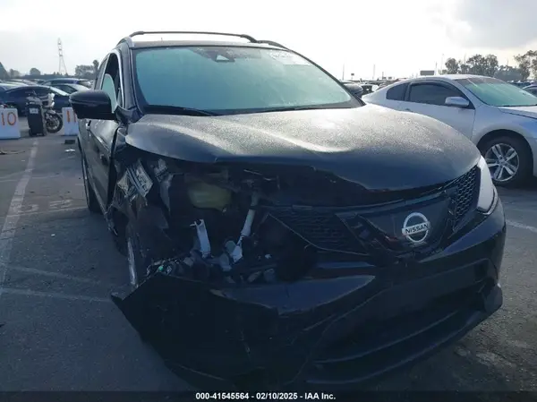 JN1BJ1CP6KW527872 2019 NISSAN ROGUE - Image 1