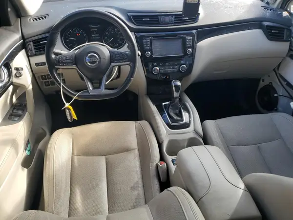 JN1BJ1CP7HW003431 2017 NISSAN ROGUE - Image 8