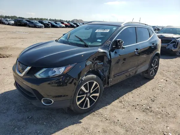 JN1BJ1CP7HW006717 2017 NISSAN ROGUE - Image 1