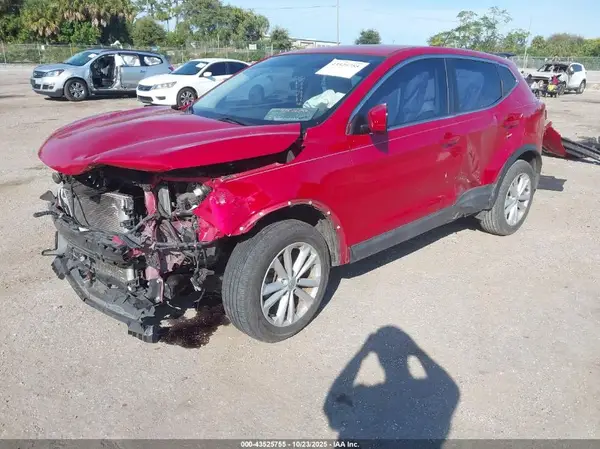 JN1BJ1CP7HW009245 2017 NISSAN ROGUE - Image 2