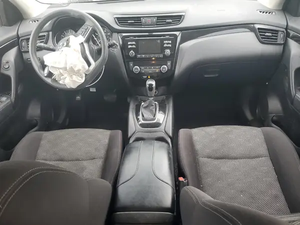 JN1BJ1CP7HW009357 2017 NISSAN ROGUE - Image 8